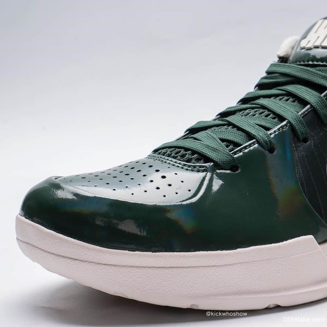 亮眼的深绿色漆面皮革!UNDEFEATED x Zoom Kobe 4 Protro这个复刻色必须安排! 货号:CQ3869-301