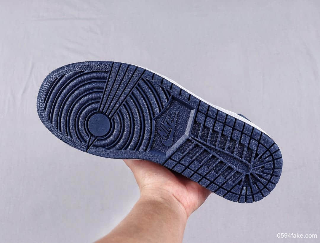 耐克联名Nike SB x Air Jordan 1 Low乔丹1代低帮公司级高品质原厂刺绣实战篮球鞋 货号：CJ7891-400