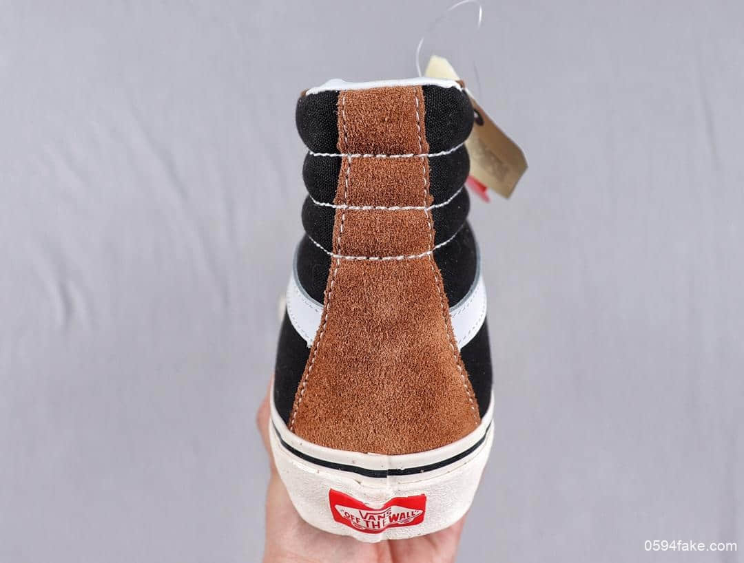 万斯Wans SK8 HI真标硫化工艺原厂DT钢印带半码安纳海姆系列复古高帮板鞋 货号：VN0A38GFUQ2