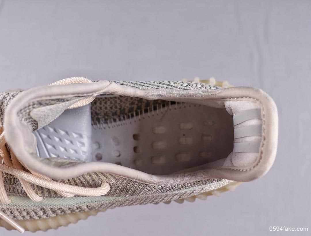 阿迪达斯Adidas YEEZY BOOST 350 V2 Citrin Reflective百搭轻便爆米花中底休闲运动慢跑鞋OG纯原镂空柠檬素浅黄拼接满天星 货号：FW5318