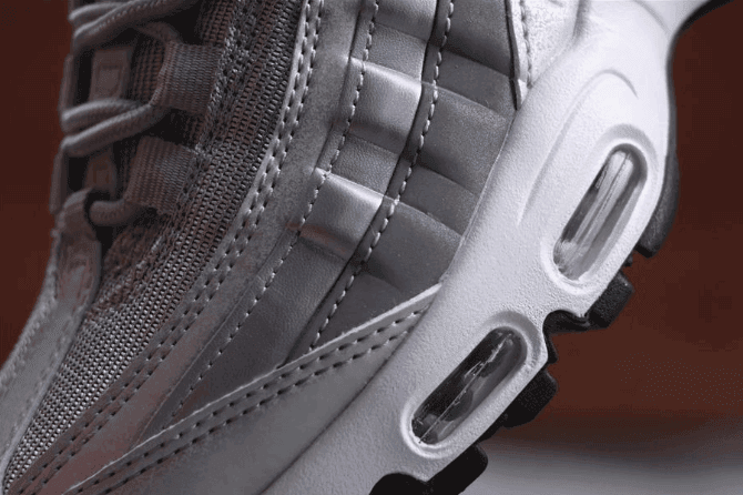 Nike Air Max 95 QS灰银 耐克公司级子弹95元年复刻内置灰银气垫 货号：814914-002