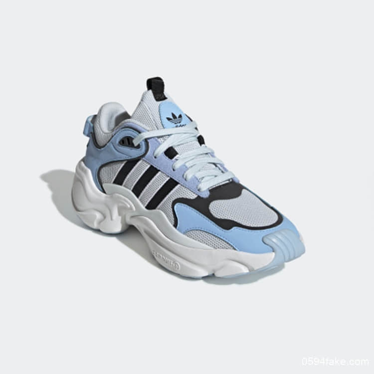 怀旧却不失时尚的老爹鞋！Adidas Magmur Runner W新配色现已发售！ 货号：EE8630