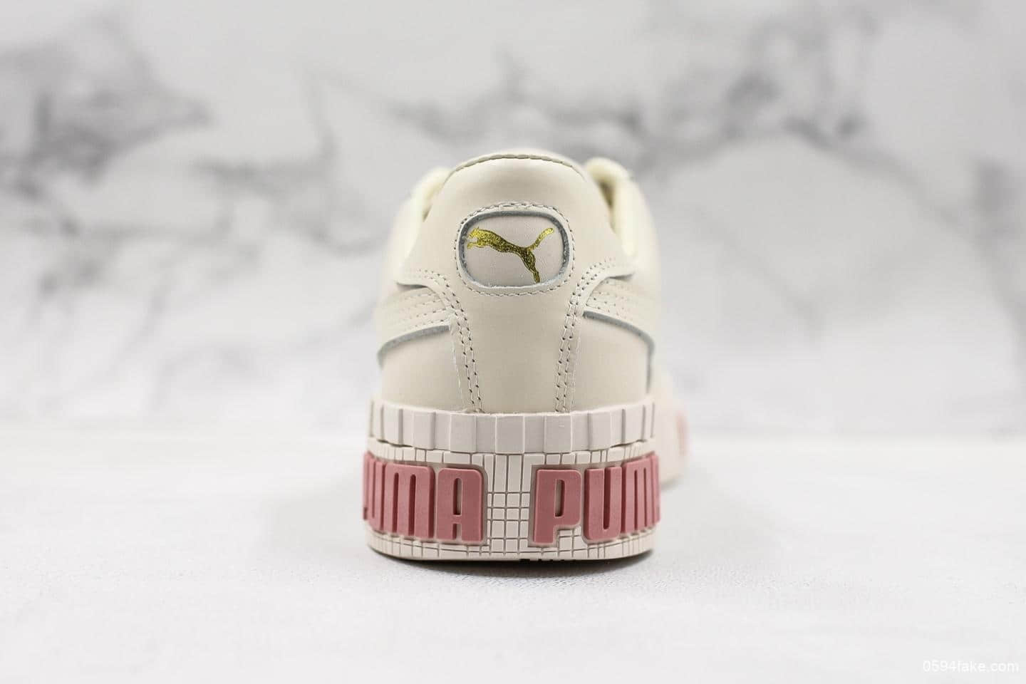 彪马PUMA Cali Women's Leather公司级版本复古网球风松糕百搭休闲运动皮革板鞋 货号：370811-02