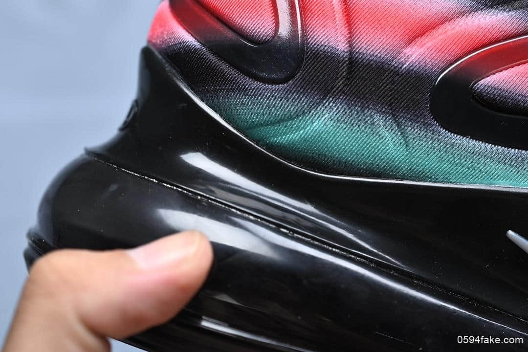 耐克Nike Air Max 720 Black Neon Streaks公司级版本太空大气垫前卫运动慢跑鞋黑极光彩虹条天眼气垫 货号:AO2924-023