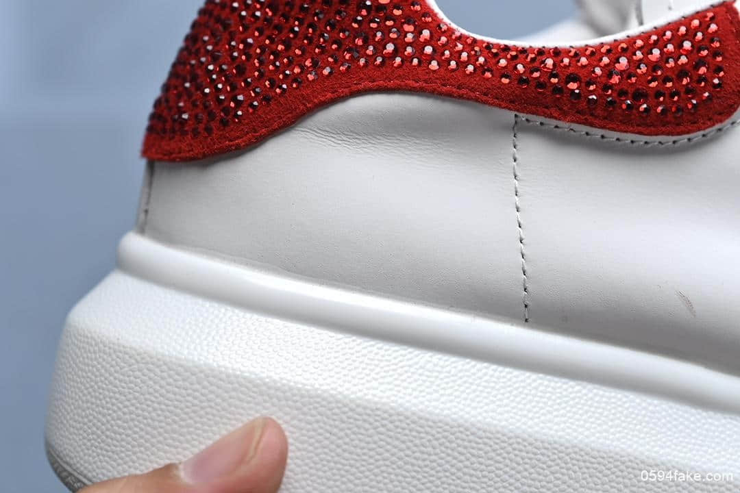 麦昆Alexander McQueen纯原版本麦昆大红烫钻尾原版中板刻字市面独家区别任何版本原单进口皮料