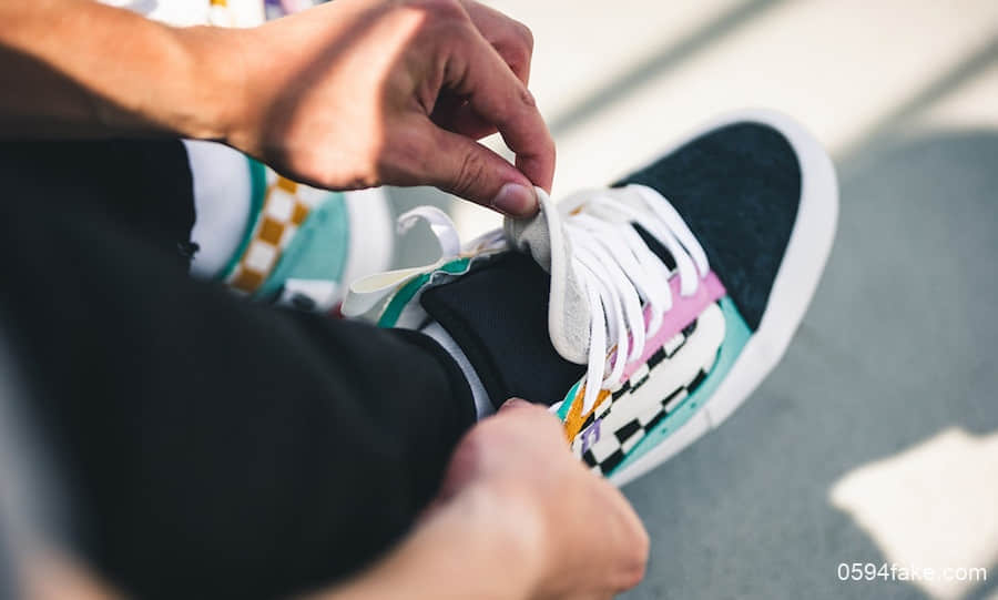 多彩拼接鞋面!Vans Vault UA Old Skool Cap LX将于9月1日发售!