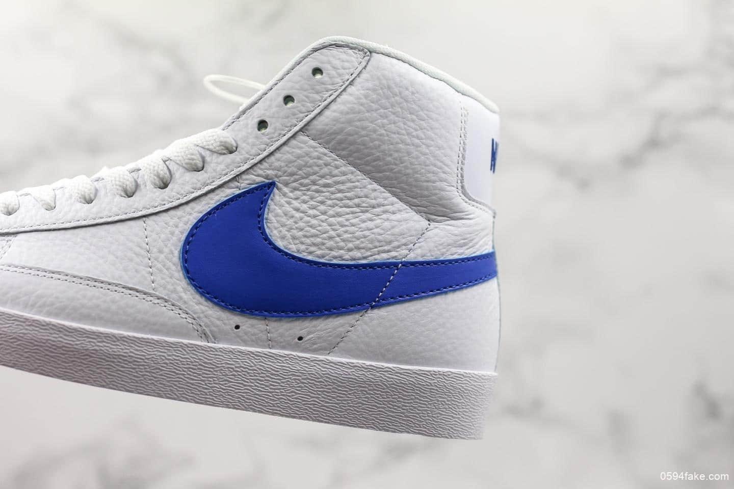 耐克Nike Blazer Mid Retro回归复刻复古经典公司级版本开拓者休闲运动板鞋白蓝进口荔枝纹头层皮 货号：845054-100