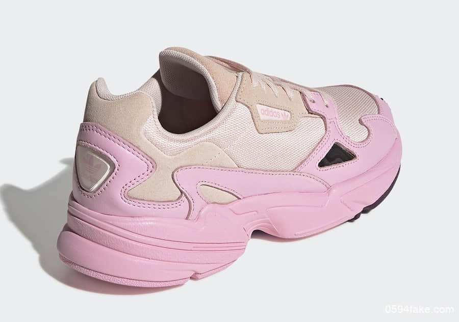 满满粉色调能否勾起你的少女心？adidas Falcon“Rose Pink”即将发售！ 货号：EF1994