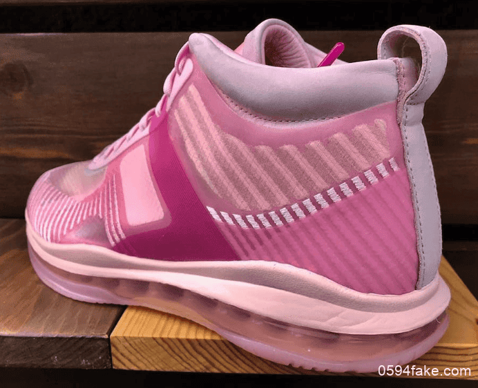 郁金香粉的色调也太少女了吧!John Elliott x Nike LeBron Icon“Tulip Pink”将于9月26日发售