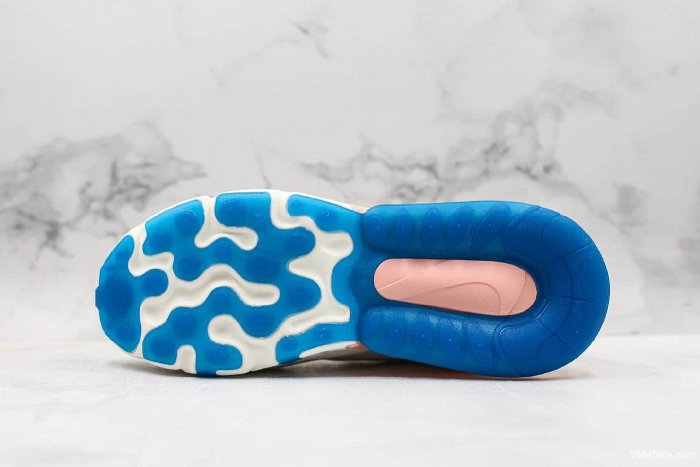 耐克Nike Air Max 270 React公司级小气垫运动跑鞋正品氮气缓震大底原标原盒区别市面通货版本 货号：AO4971-100