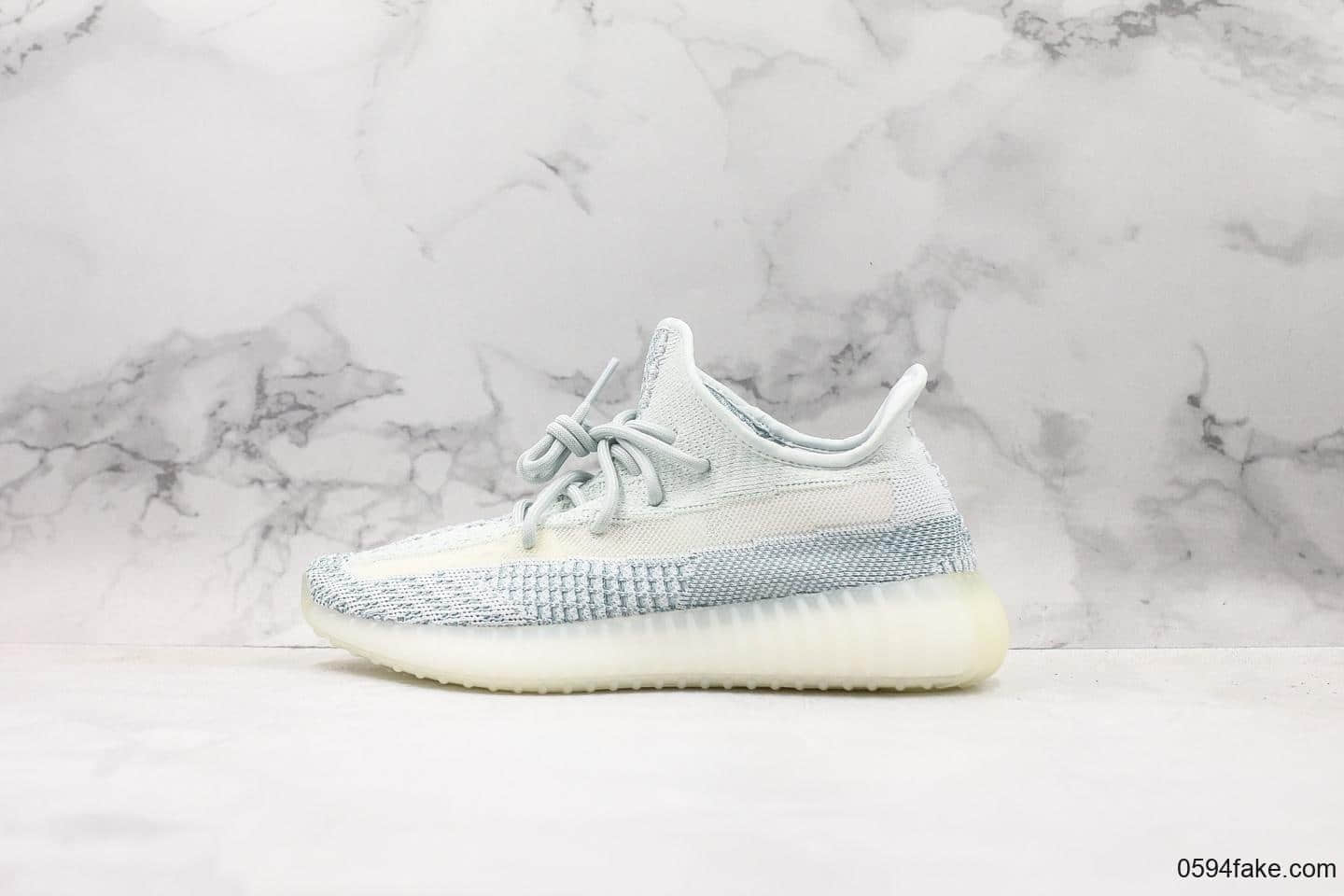 阿迪达斯adidas YEEZY BOOST 350 V2 Cloud White镂空云白新冰蓝2.0配色OG纯原版本原厂大底原厂巴斯夫满钉颗粒 货号:FW3043