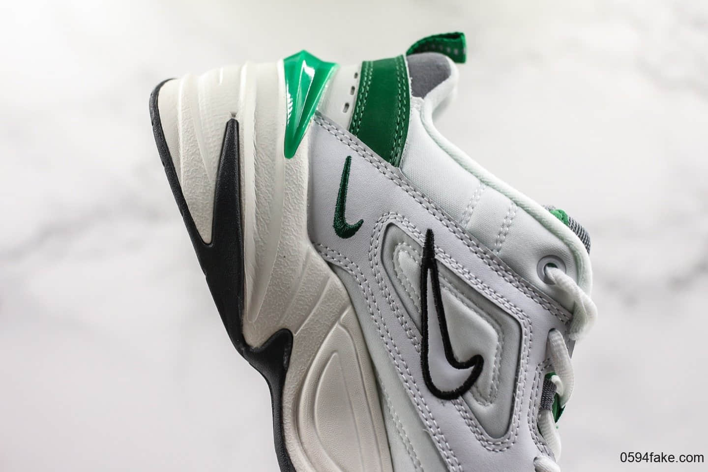 耐克Nike Air Monarch the M2K Tekno白灰绿M2K老爹鞋复古休闲运动鞋真标带半码 原厂模具开发 货号：AV4789-009