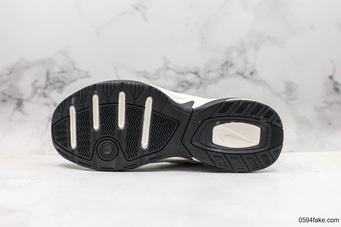 耐克Nike Air Monarch the M2K Tekno白灰绿M2K老爹鞋复古休闲运动鞋真标带半码 原厂模具开发 货号：AV4789-009