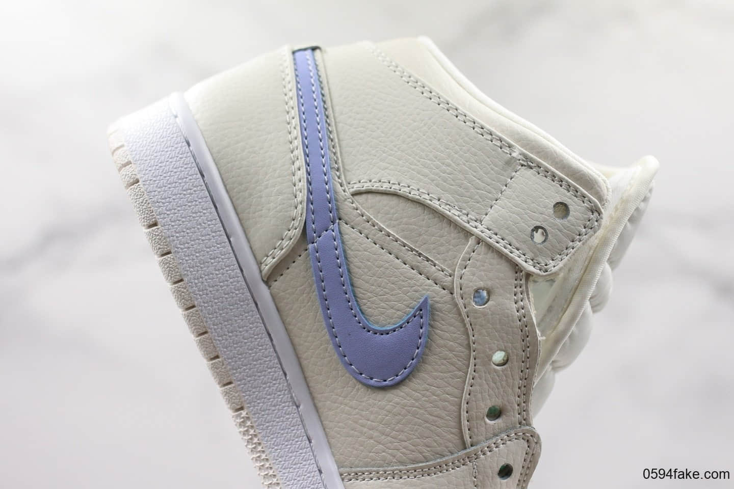 乔丹Air Jordan 1 Mid GS四色鸳鸯彩带公司级版本中帮百搭篮球鞋原装进口皮料原楦成绩版本 货号：555112-035