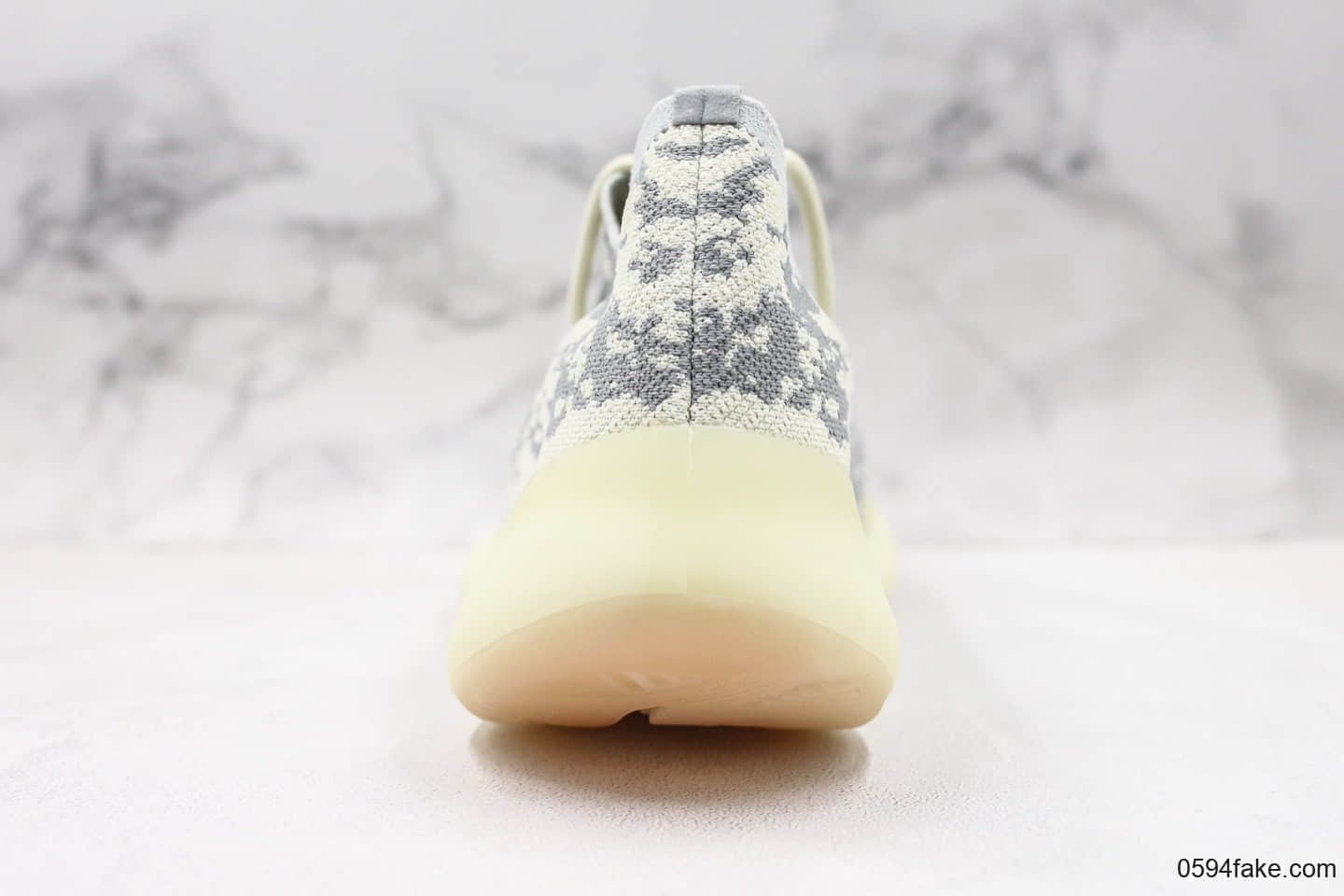 阿迪达斯adidas Yeezy Boost 350 V3 “Alien”侃爷联名限定椰子V3外星人雪花斑点OG纯原原楦开发同源同材 货号:FV3260