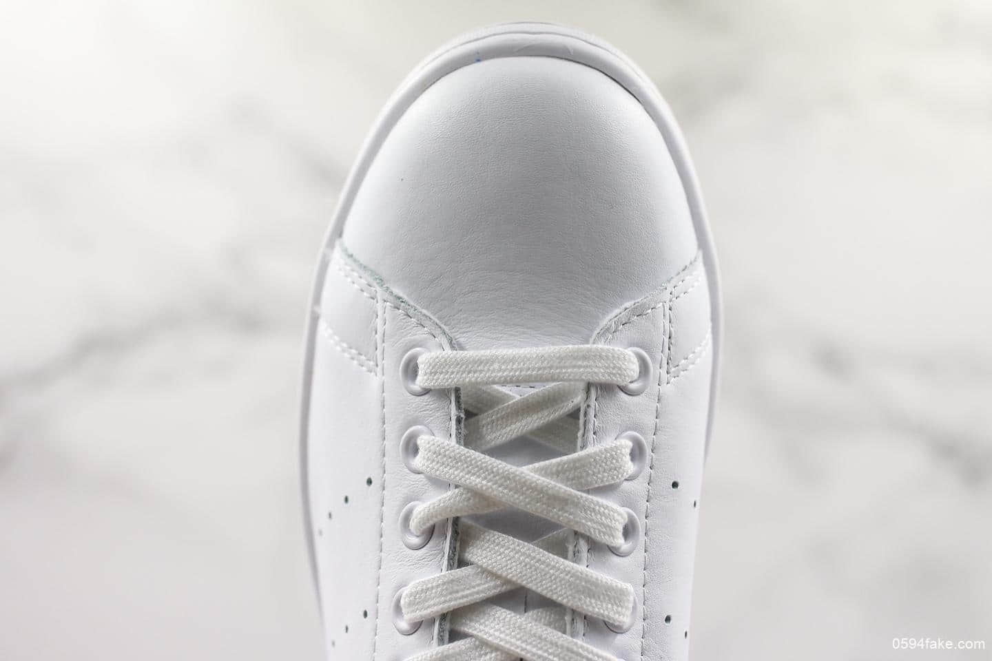 阿迪达斯Adidas Stan Smith法国限定史密斯纯原版本彩旗尾软头层荔枝纹全新配色休闲百搭小白鞋 货号：BD7433