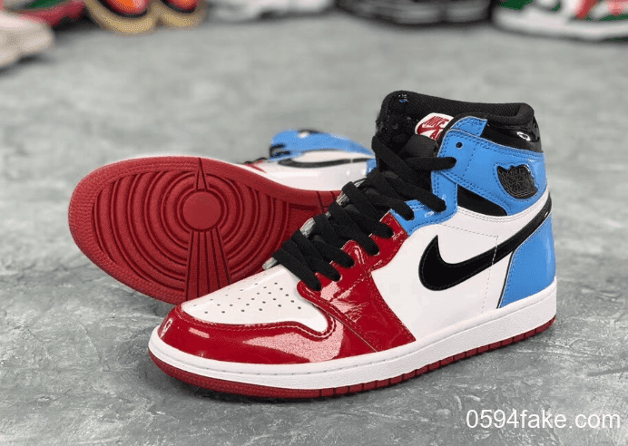 Air Jordan 1 High OG“Fearless”最新实物释出！为它打call！ 货号：CK5666-100