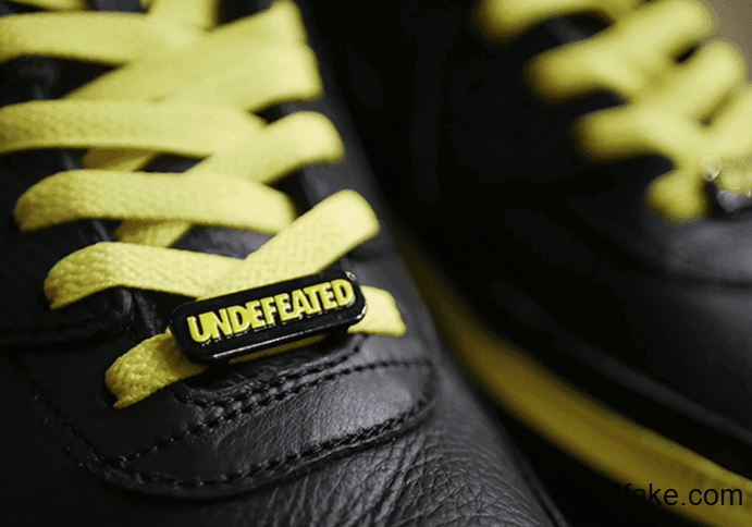 Undefeated x Nike Air Max 90又一配色曝出实物图！明日发售！