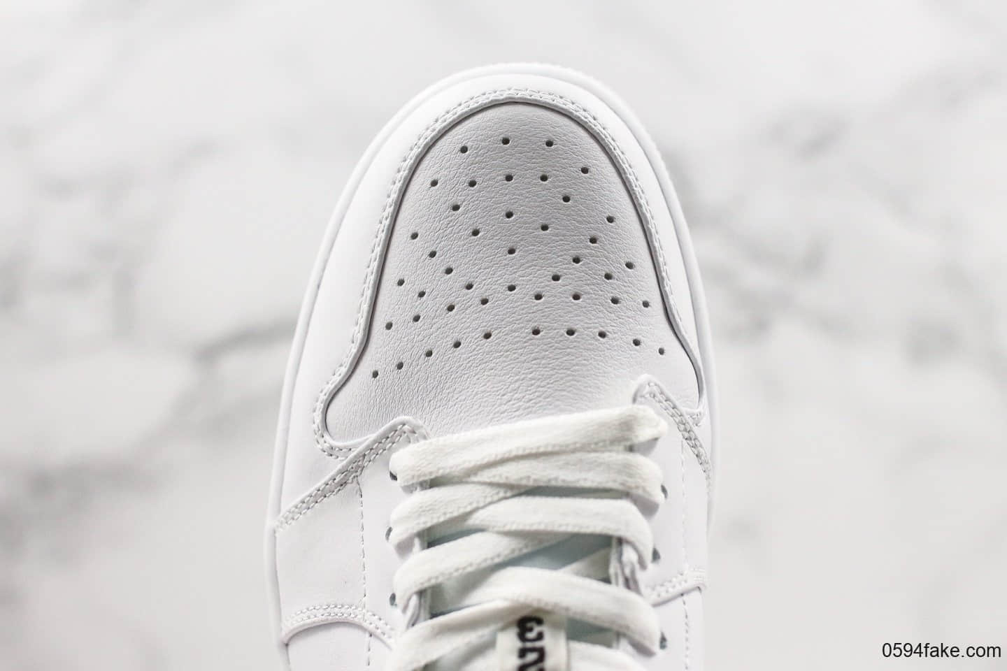 耐克Nike Air Jordan 1 Low GS公司级版本乔丹AJ1低帮纯白黑标后张sole气垫原鞋开模 货号:553560-101