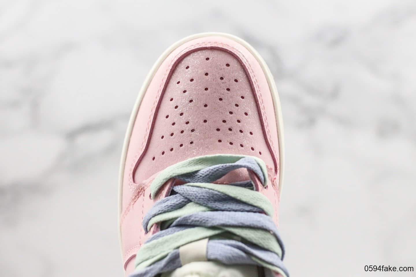 乔丹Nike Wmns Air Jordan 1 Ret Hi Prem纯原版本荧光粉AJ1反光乔1粉色满天星原鞋开模区别市面通货版本 货号:555112-600