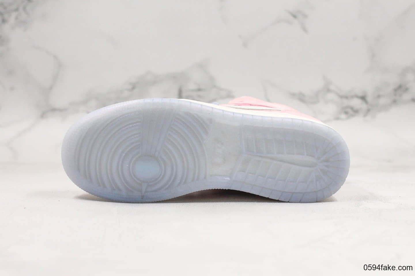 乔丹Nike Wmns Air Jordan 1 Ret Hi Prem纯原版本荧光粉AJ1反光乔1粉色满天星原鞋开模区别市面通货版本 货号:555112-600