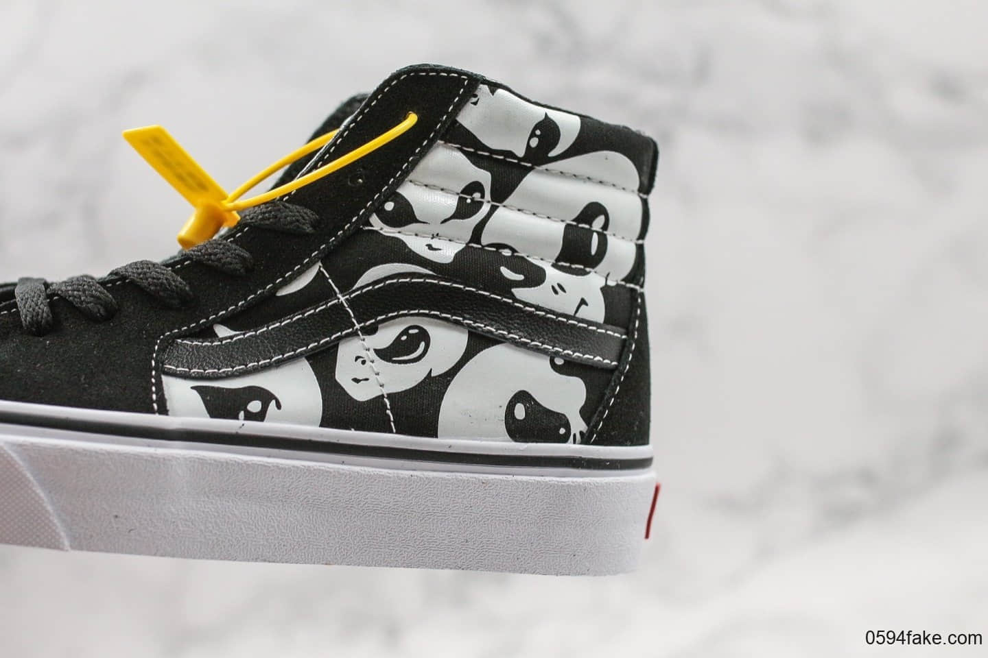 万斯Vans Old Skool公司级版本外星人夜光配色男女原装硫化休闲板鞋 货号:VN0A4BV5TB1