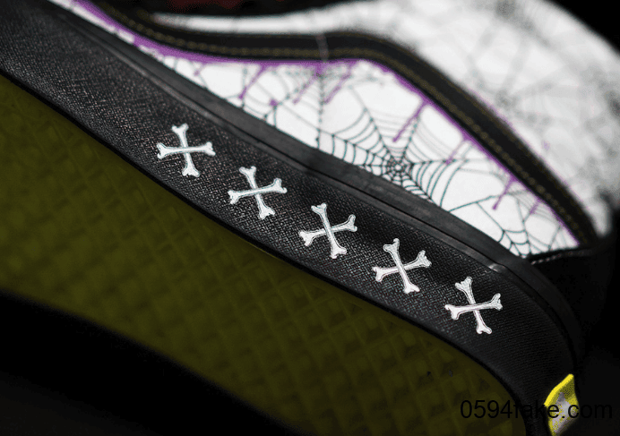 浓郁万圣节氛围！size？ x Vans Sk8-Hi “Halloween”将于10月25日发售！