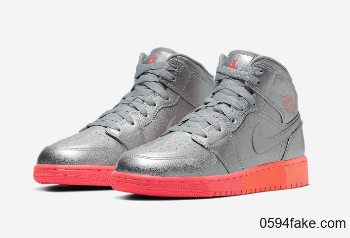 闪闪惹人爱！Air Jordan 1 Mid新配色超亮眼！ 货号：555112-006