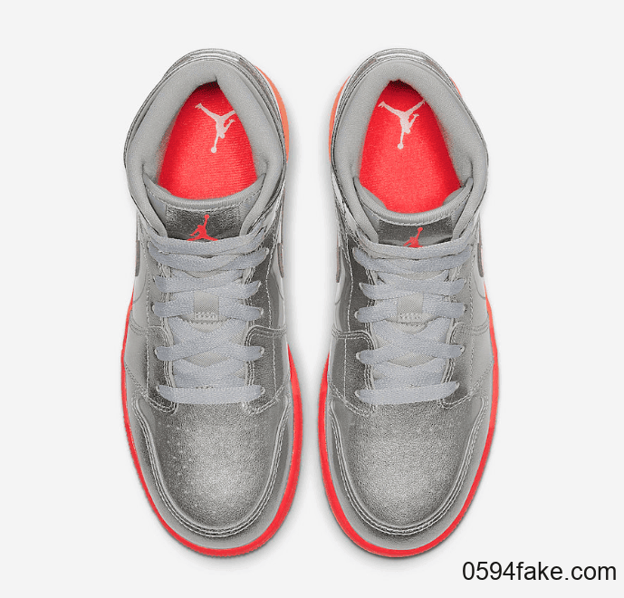 闪闪惹人爱！Air Jordan 1 Mid新配色超亮眼！ 货号：555112-006