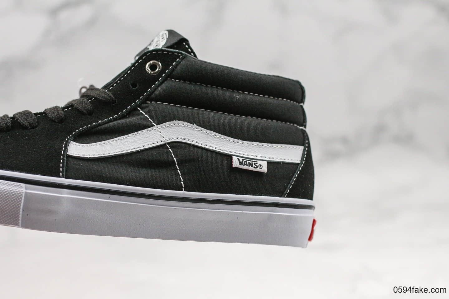 万斯VANS SK8-Mid PRO公司级版本经典高帮中性滑板鞋原档案数据开发原盒原标原厂硫化工艺 货号：VN0A347UY28