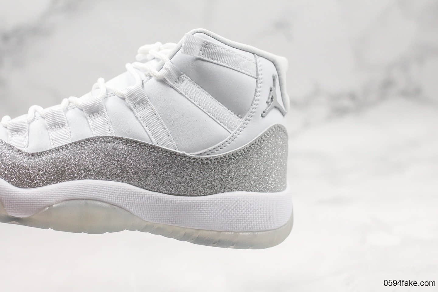 乔丹Air Jordan 11 Metallic Silver纯原版本闪银配色aj11内置真碳板加持支持高强度实战篮球鞋 货号：AR0715-100