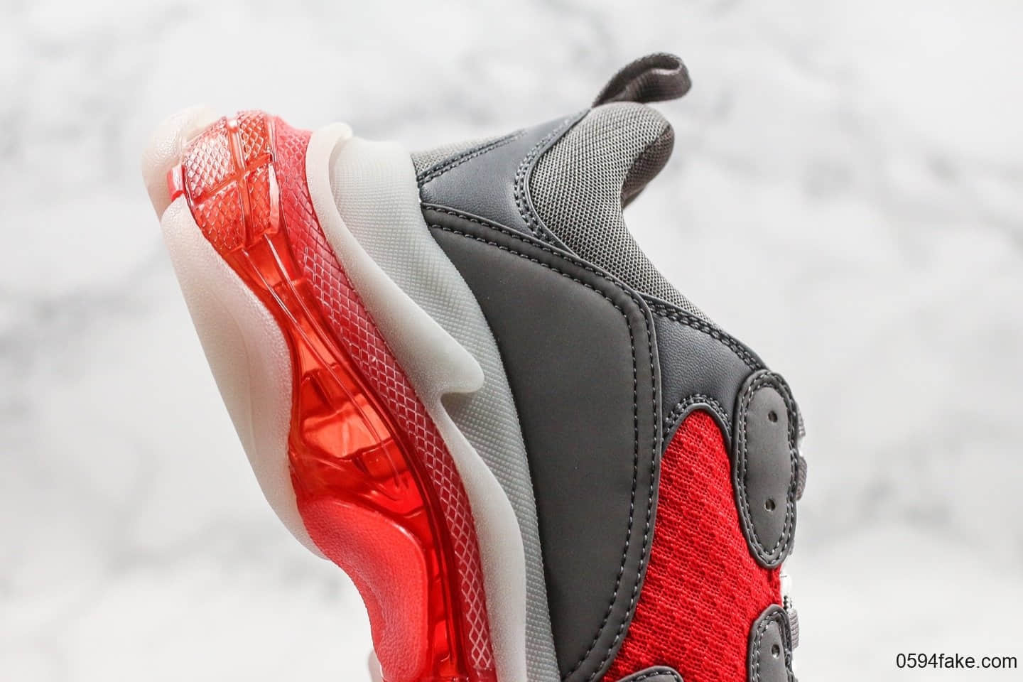 巴黎世家Balenciaga Triple S纯原版本气垫老爹鞋灰红全新配色正确侧边TPU透气孔TPU软底原档案数据开发