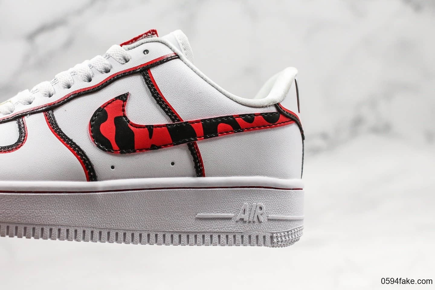 耐克NIke Air Force 1'07 LV8公司级版本低帮空军一号丹尼斯罗德曼白色大学红色原厂内置气垫原盒原标 货号:CK6686-100