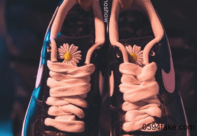 年度重磅！权志龙亲自官宣！PEACEMINUSONE x Air Force 1即将发售！