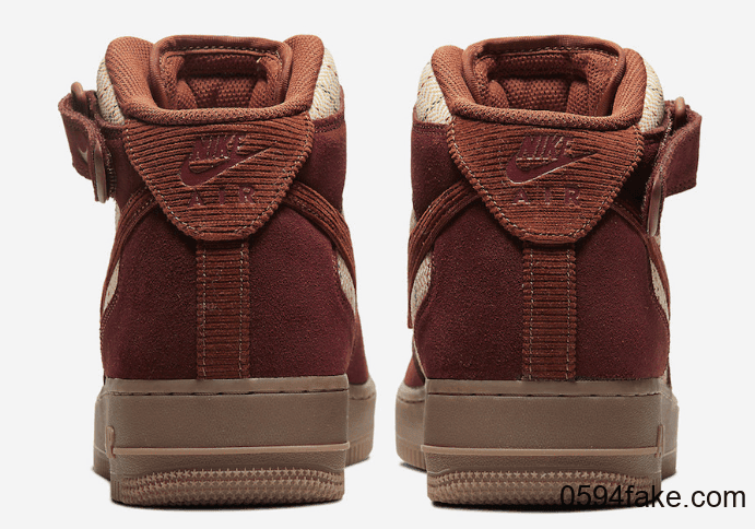 秋冬复古风情！全新Air Force 1 Mid现已发售！ 货号：CT1206-900