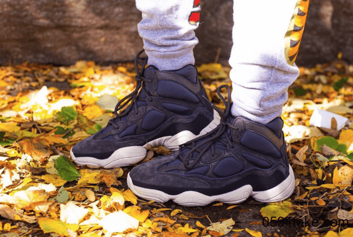 秋冬来一双吗？Yeezy 500 High“ Slate”最新上脚图曝光！ 货号：FW4968