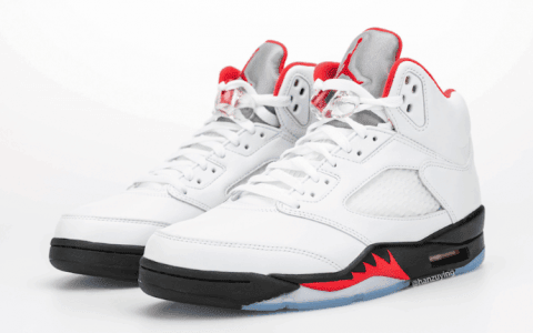 “流川枫”配色Air Jordan 5“Fire Red”最新实物图来了！看完分分钟种草！ 货号：CT4838-102