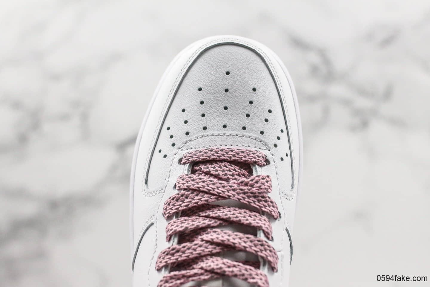 耐克Nike Air Force 1 '07 LV8纯原版本低帮空军一号3M反光中帮满天星少女粉内置全掌气垫原档案数据开发 货号：366731-911