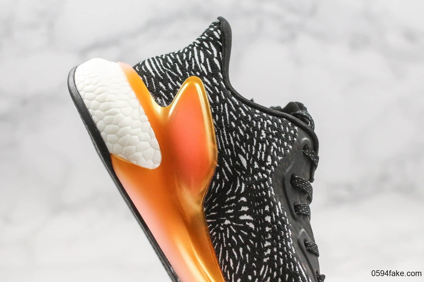 阿迪达斯Adidas Alphaboost System纯原版本阿尔法爆米花黑橙色内置原厂Boost缓震中底搭载马牌防滑橡胶外底 货号:FW8308