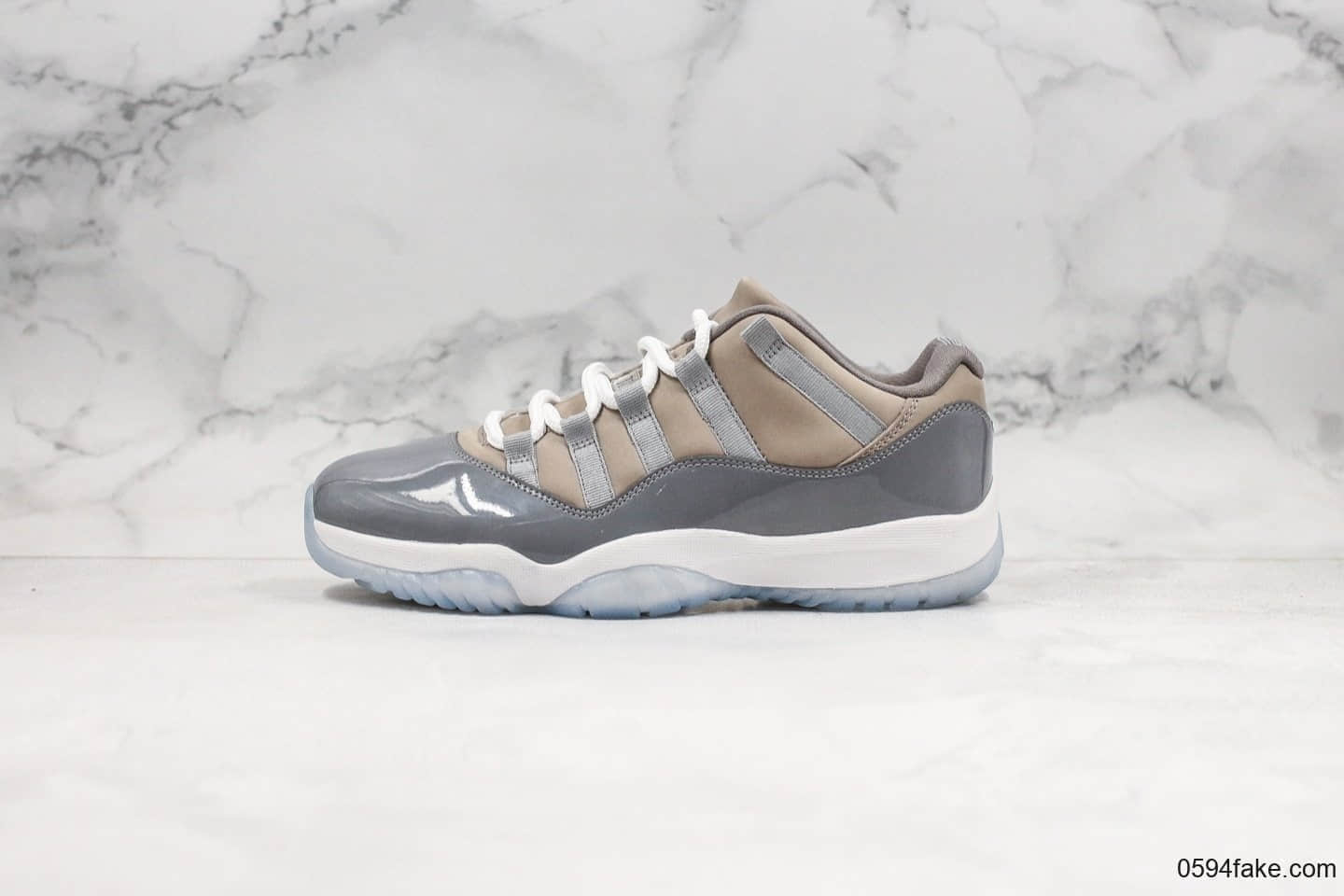 乔丹Air Jordan XI Low Bred纯原版本低帮AJ11酷灰内置真碳板加持原厂材料打造原盒配件 货号：528895-003