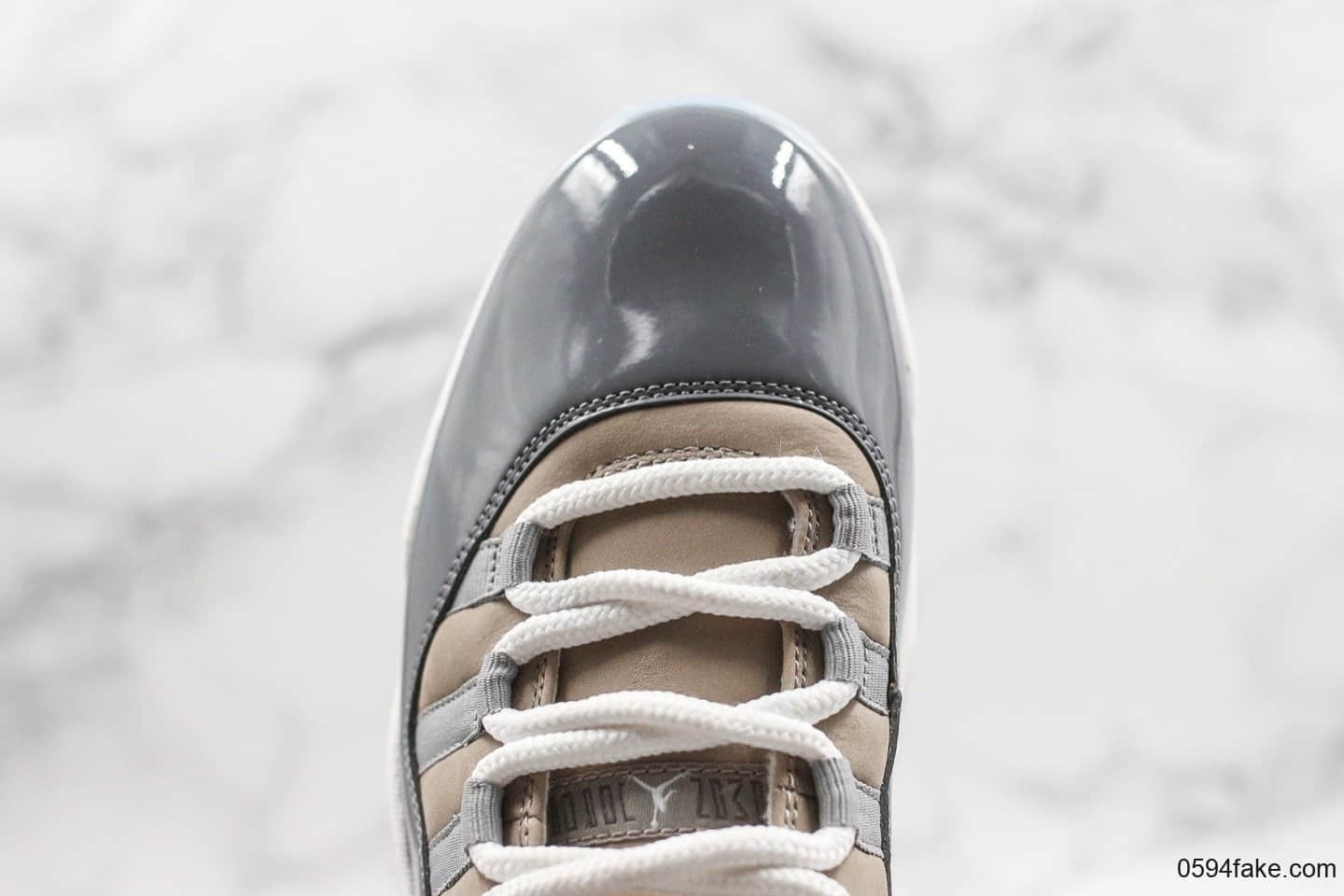 乔丹Air Jordan XI Low Bred纯原版本低帮AJ11酷灰内置真碳板加持原厂材料打造原盒配件 货号：528895-003