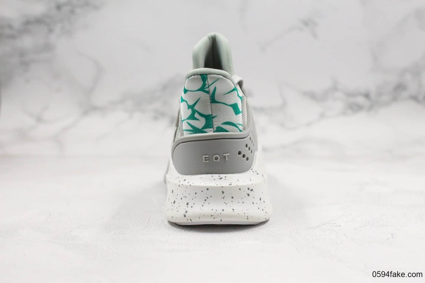 阿迪达斯Adidas EQT BASK ADV纯原版本秋冬麂皮EQT系列灰绿色原厂PU大底原档案数据开发 货号：EE7818