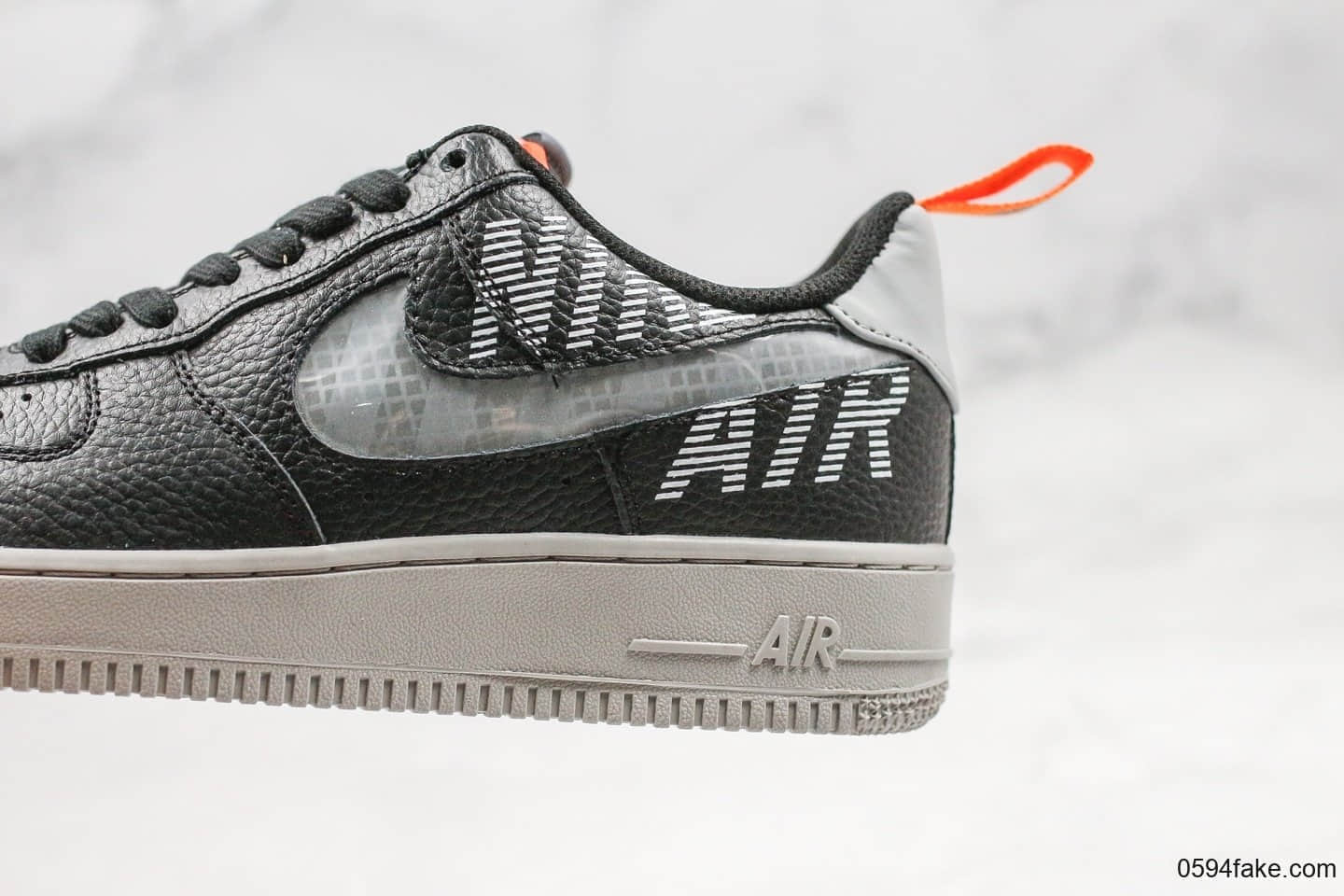 耐克Nike Air Force 1 High 07 LV8公司级版本低帮空军一号黑灰字母蛇纹内置全掌Sole气垫原盒原标 货号：BQ5484-001