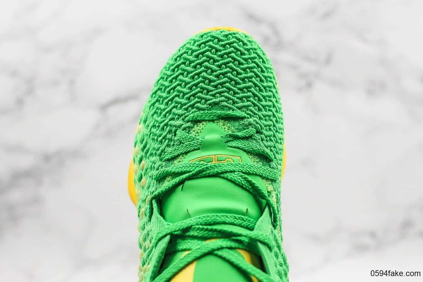 耐克Nike LeBron 17 Future Air纯原版本詹姆斯17代篮球鞋苹果荧光绿内置气垫支持实战原盒配件 货号:BQ3177-917