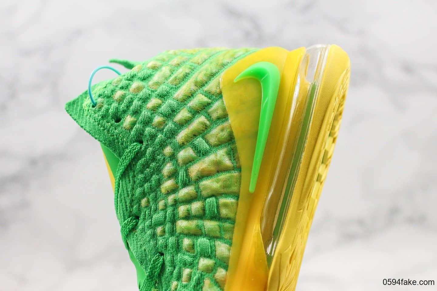 耐克Nike LeBron 17 Future Air纯原版本詹姆斯17代篮球鞋苹果荧光绿内置气垫支持实战原盒配件 货号:BQ3177-917