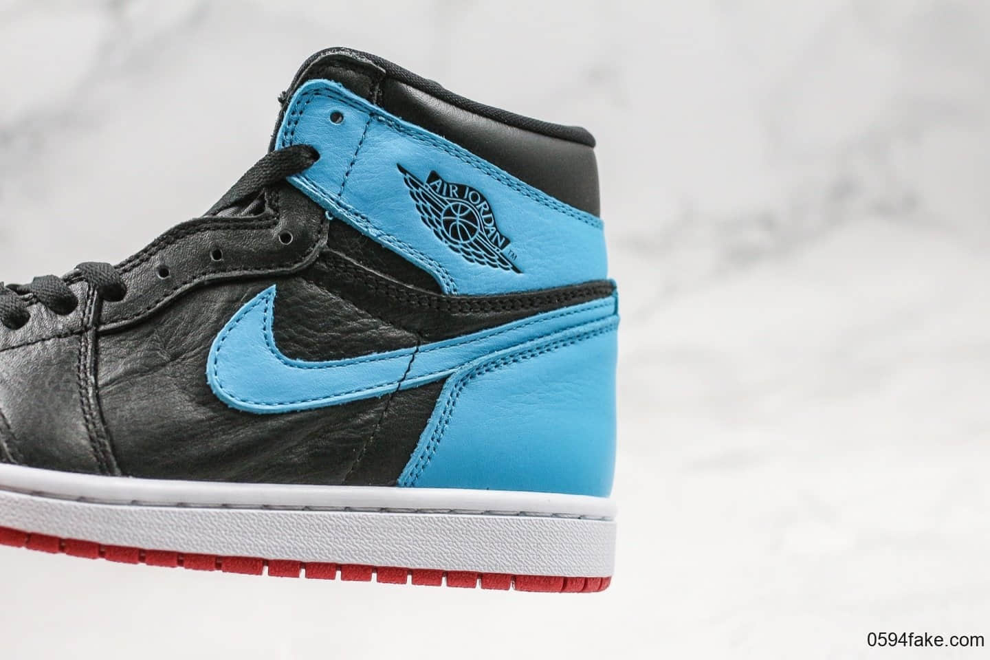 乔丹Nike Air Jordan 1 High OG WMNS UNC To Chicago纯原版本高帮AJ1红蓝配色正确荔枝纹头层皮鞋面材质 货号:CD0461-046