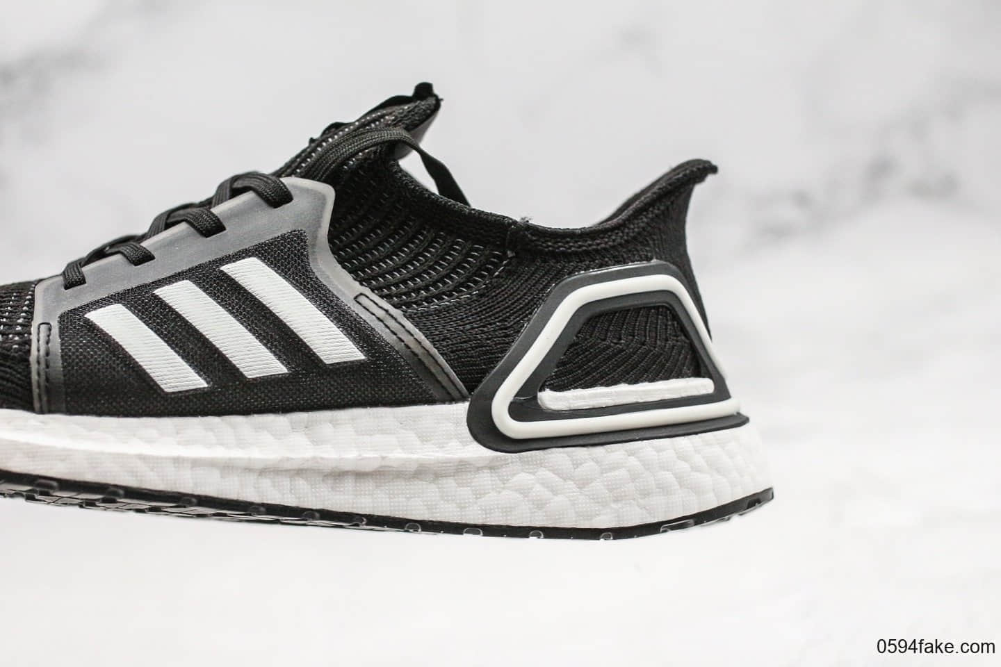 阿迪达斯Adidas UltraBoost19 CONSORTIUM纯原版本爆米花UB5.0黑白限定配色原厂巴斯夫大底官方同步抗扭转系统 货号:EH1014