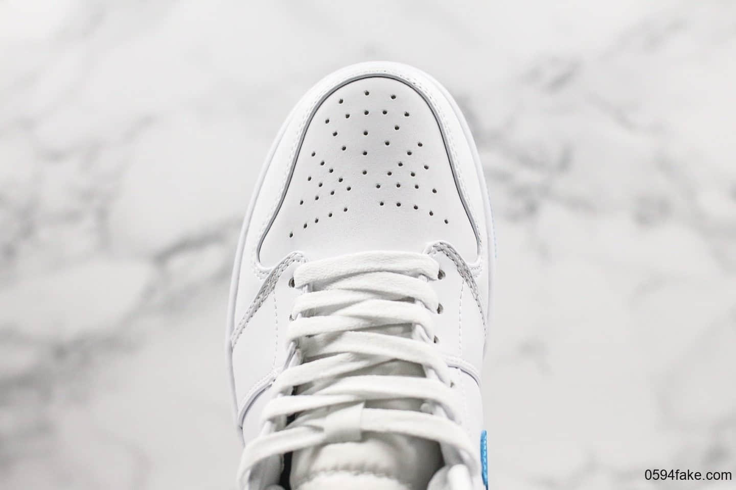 乔丹Air Jordan 1 Mid公司级版本中帮AJ1北卡蓝配色原厂原模大底正确鞋面皮料 货号:BQ6472-114