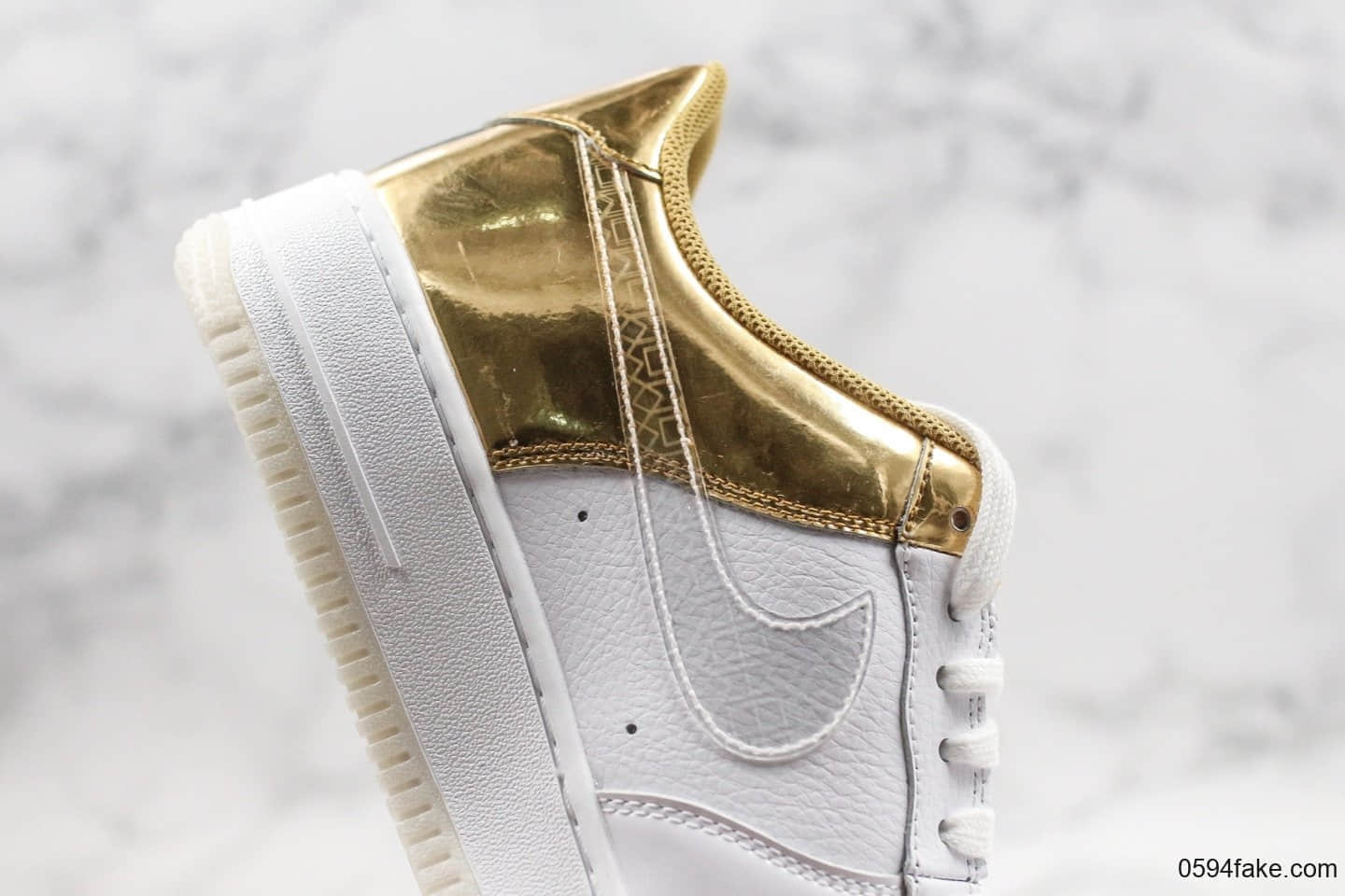 耐克Nike Air Force 1 Pays Tribute to Shanghai s Golden Era纯原版本上海限定版白金空军一号原盒原标内置气垫细节完美 货号：CU2991-197