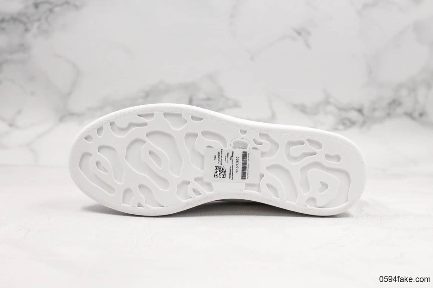 亚历山大Alexander Mcqueen纯原版本2019麦昆闪黑尾头层牛皮原版一比一鞋底开模